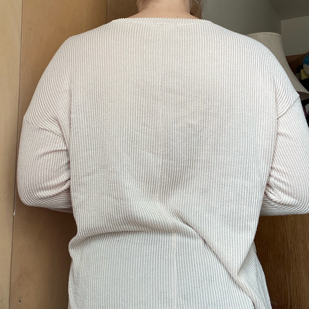 Cream Ribbed Knit Lightweight Sweater - Picture 3 of 4